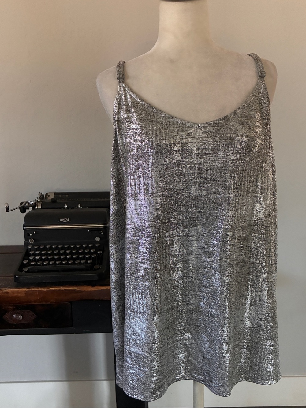 Torrid Silver Foil Hacci Swing Top - Size 3X